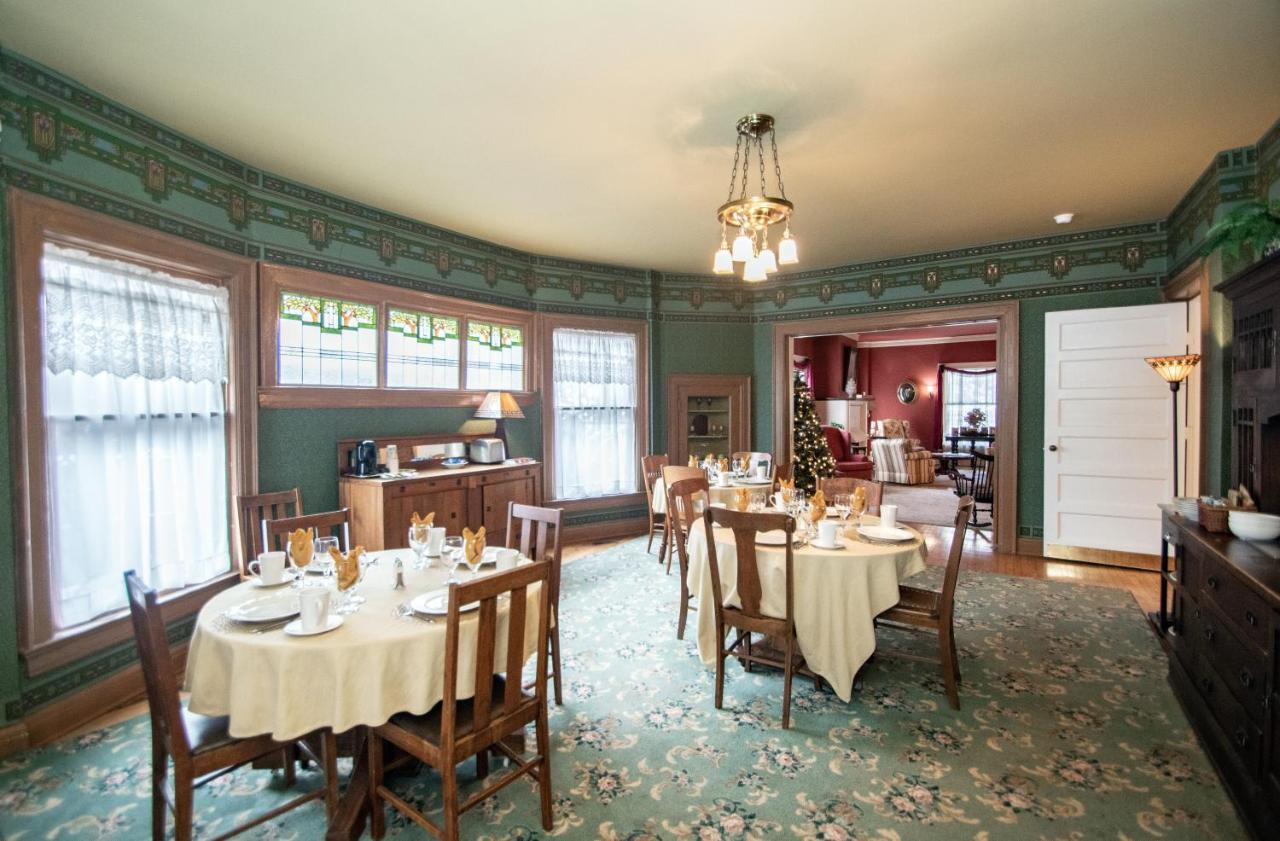 Looking Glass Inn 인디애나폴리스 외부 사진